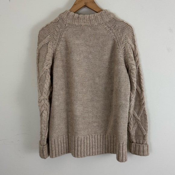 H&M Beige OverSized Chunky Cable Knit Wool Sweater XS - Picture 5 of 5